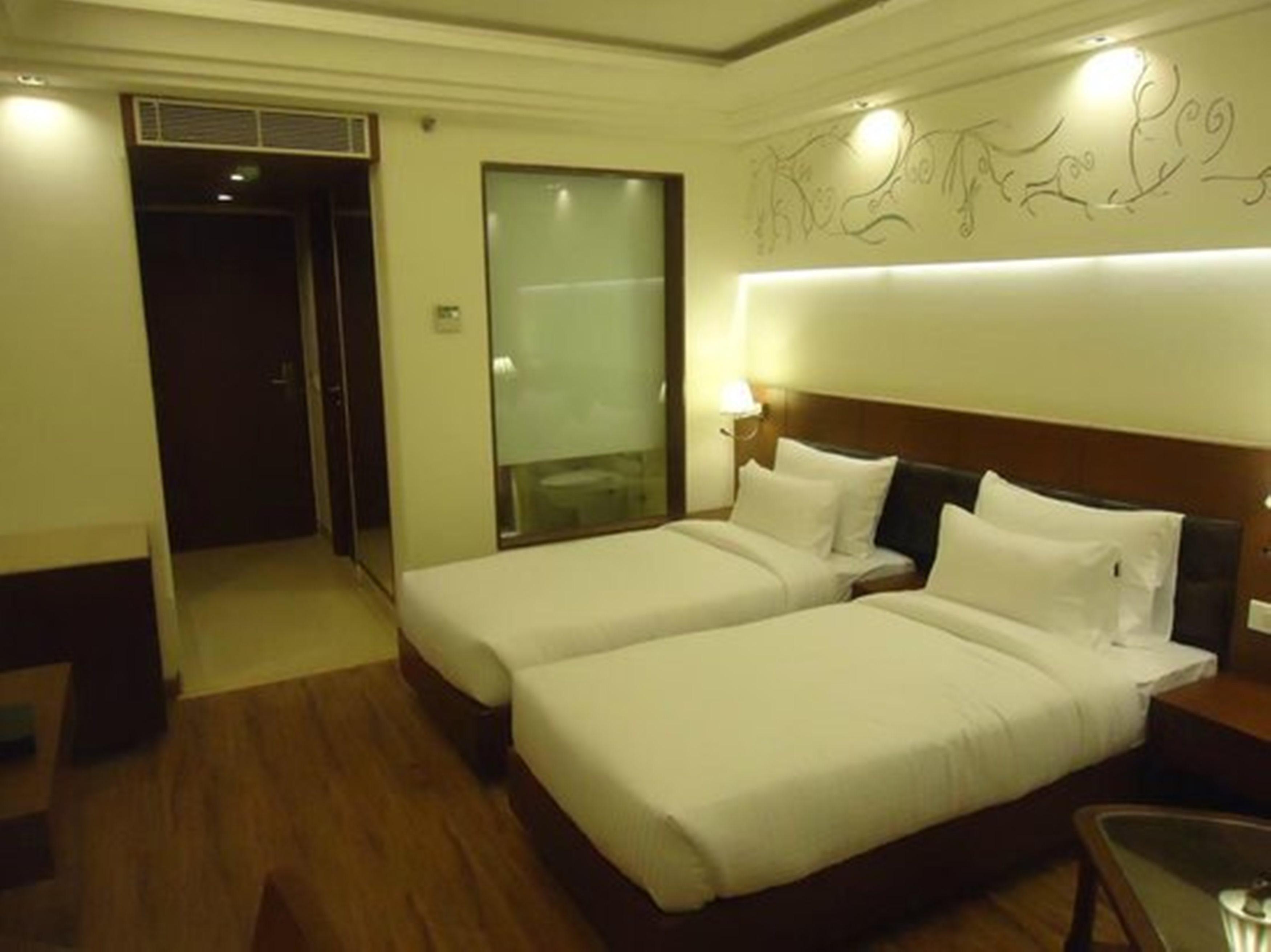 ניו דלהי Hotel Regent Grand מראה חיצוני תמונה